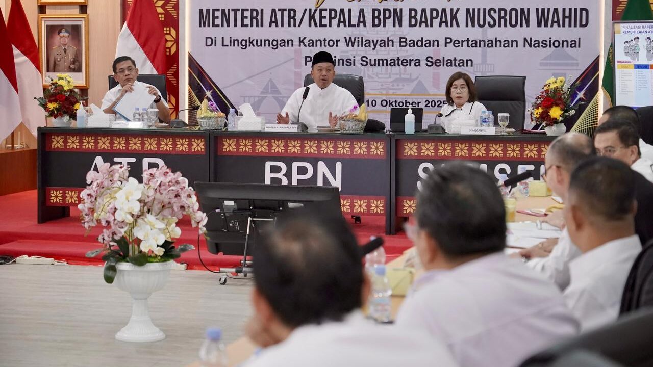 Pembinaan di Kanwil BPN Provinsi Sumsel, Menteri Nusron Tekankan Layanan Pertanahan yang Adaptif bagi Generasi Muda